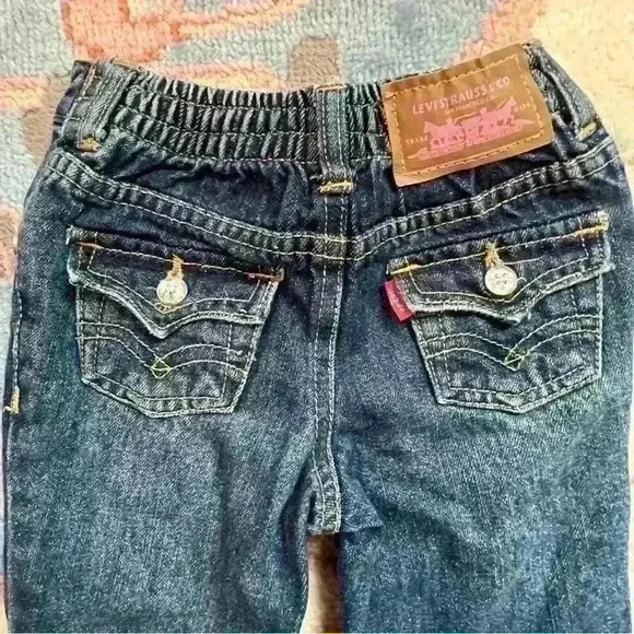 Vintage 100% cotton Levi’s boot cut jeans with bedazzled pockets. No flaws. Y2K - Picture 4 of 4